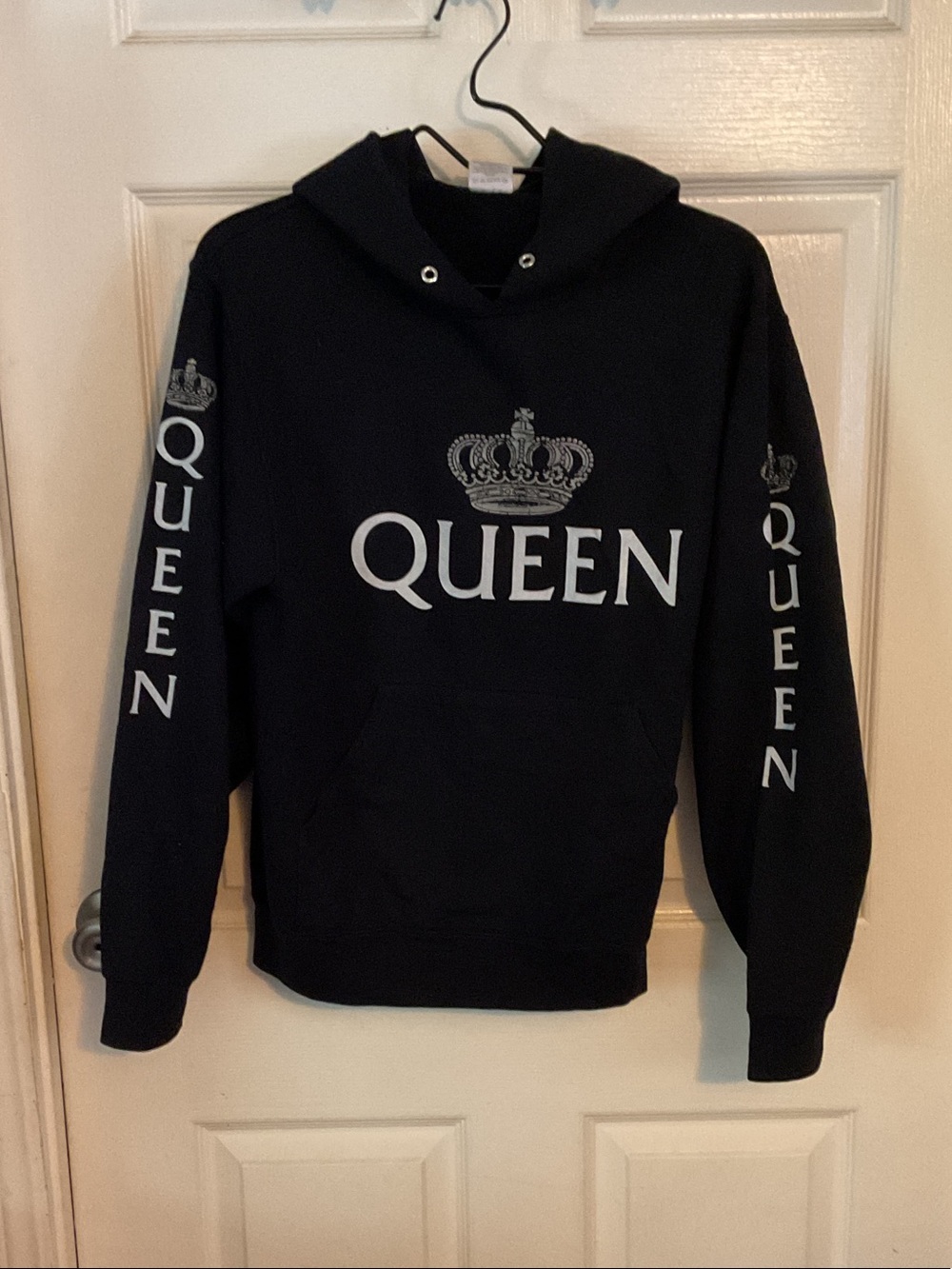 Jerzees Hoodie with 'QUEEN' Graphic and Silver Crown with Both Arms & Hood Hits